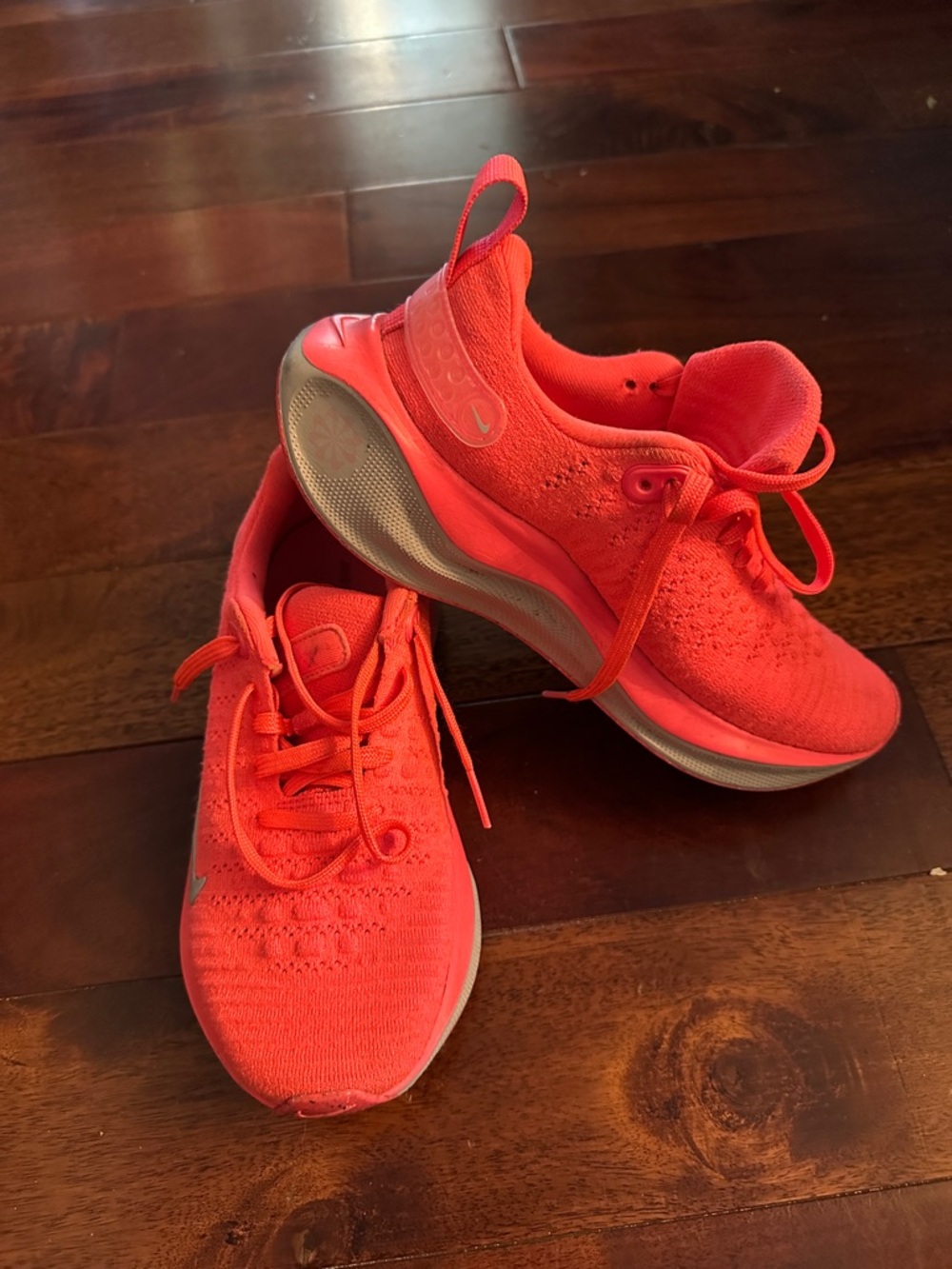 Nike- ReactX Infinity Run 4 running shoes Vivrant Orange sz 5